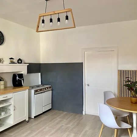 Maison Agreable A بيت للعطل *
